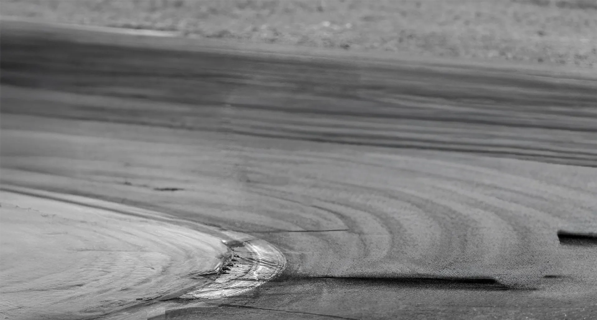 Iconic Grand Prix Hero Background