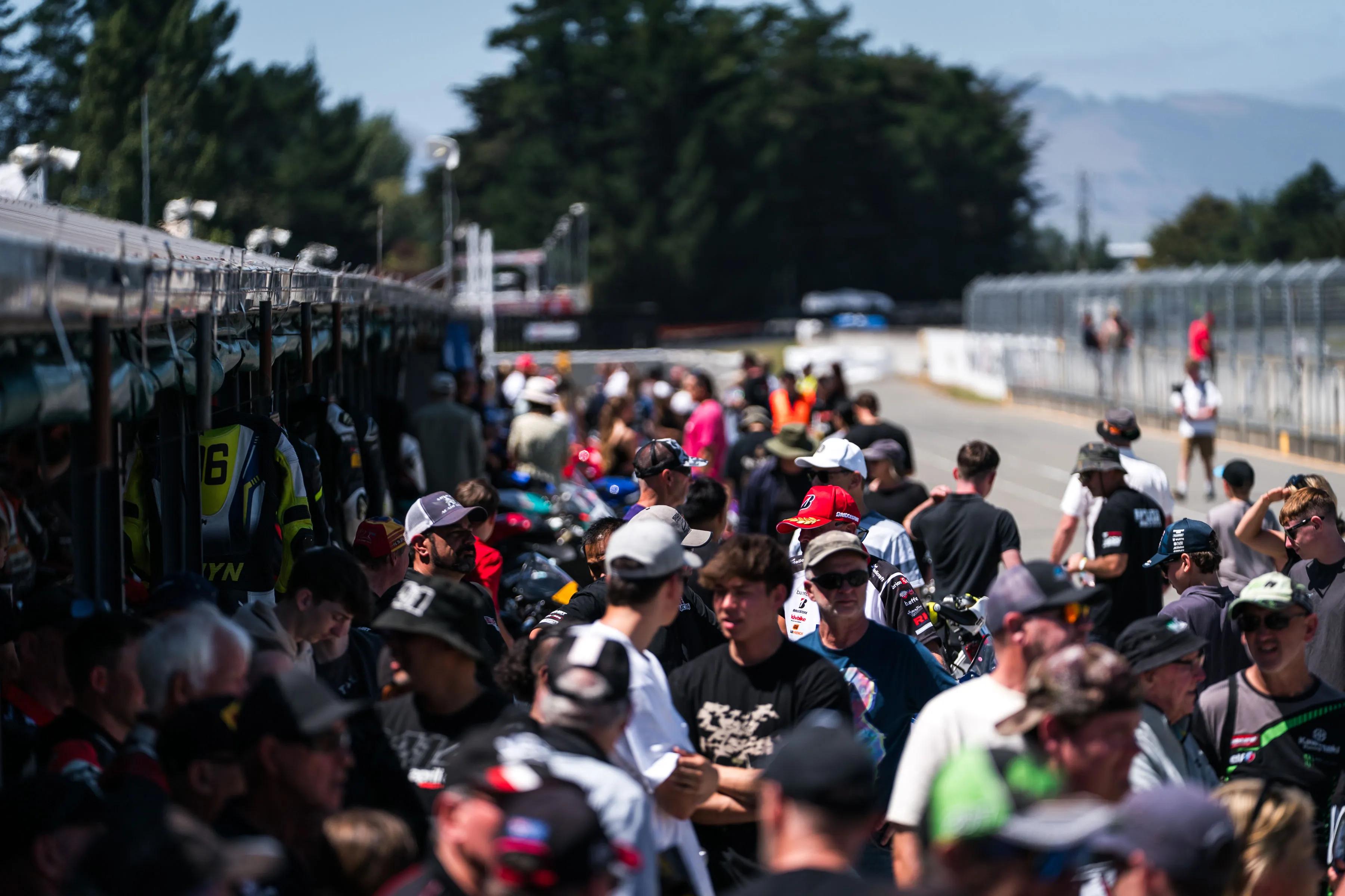 Superbike series runs red hot in front of record crowd at Ruapuna