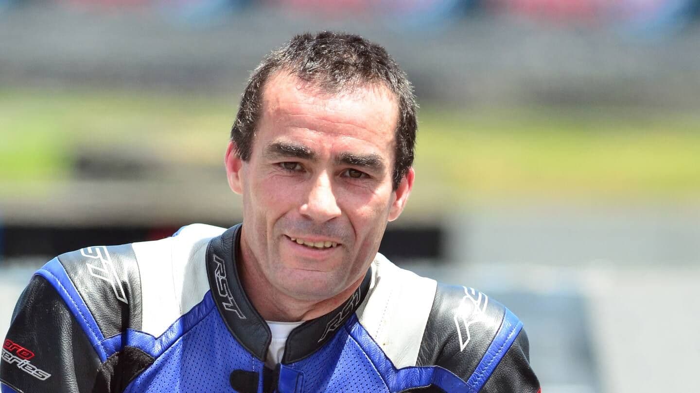 Dennis Charlett