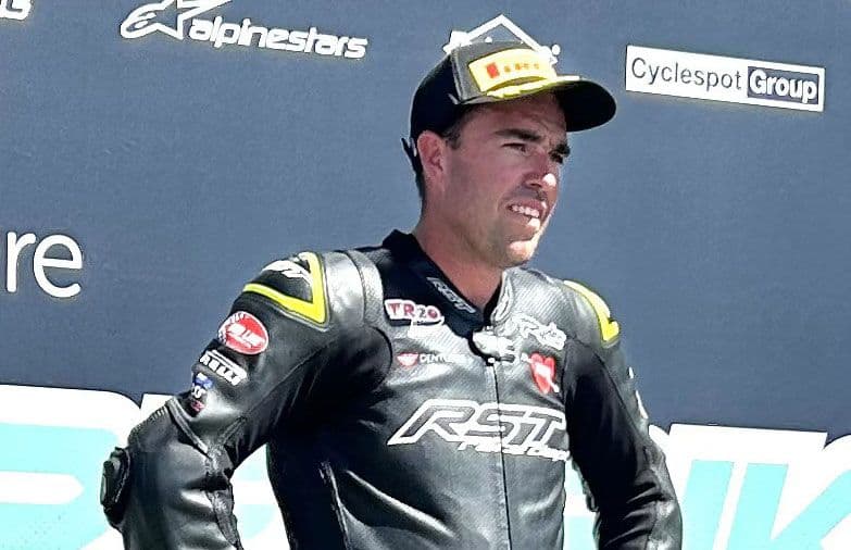 Two riders chase the perfect season record